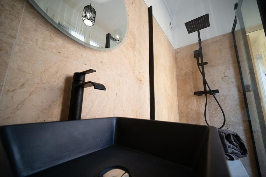 Appartement Tout Equipe 4 Couchages- Vieux Port & Panier Marseille Eksteriør bilde